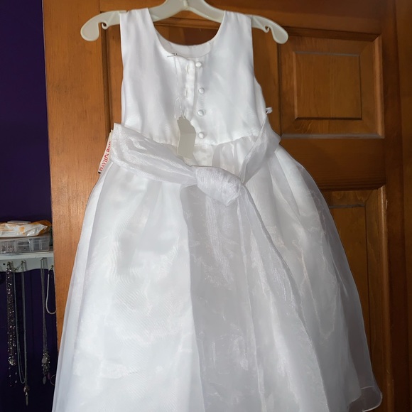 Flower girls dress - Picture 4 of 5